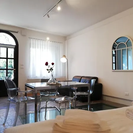 Teatro Aparthotel Terst