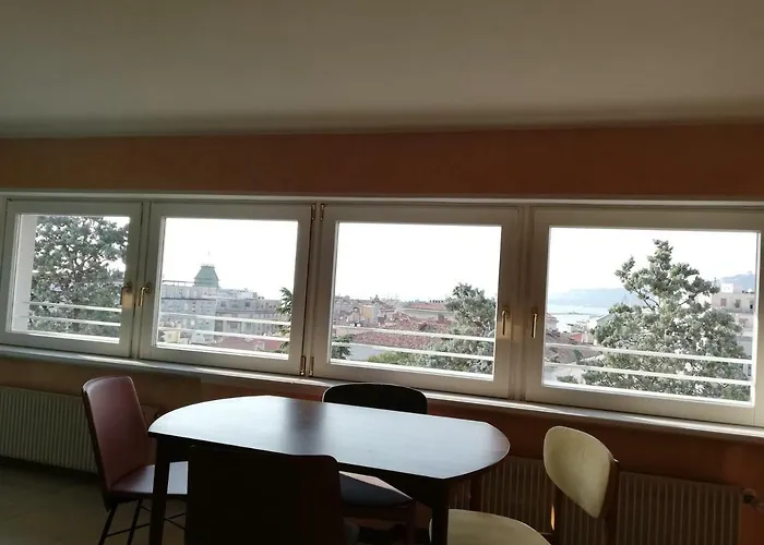 Ξενοδοχείο με διαμερίσματα Teatro